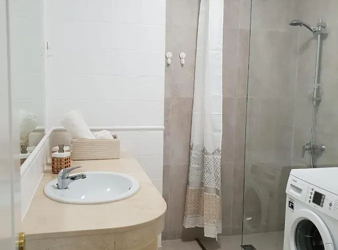 A Charming With A Swimming Pool Apartment *