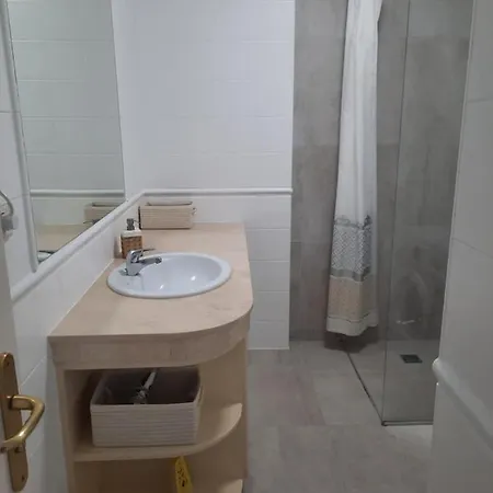 A Charming With A Swimming Pool 코스타델실렌시오