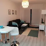Apartmán A Charming With A Swimming Pool *