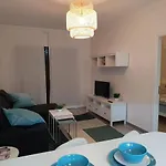 Apartmán A Charming With A Swimming Pool *